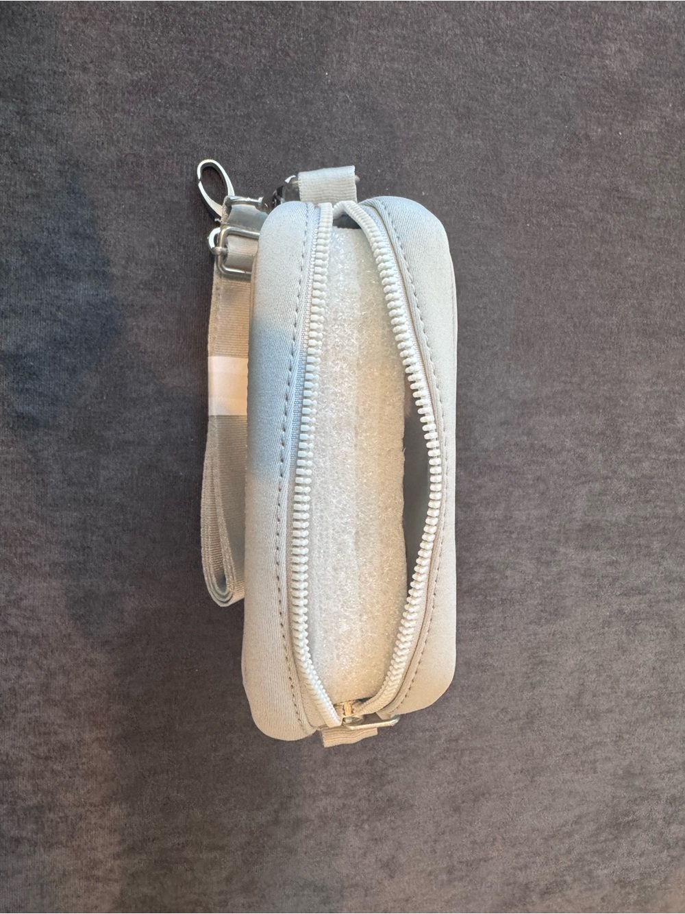Vooray Women's Small Crossbody Bag in Light Gray - Picture 5 of 10
